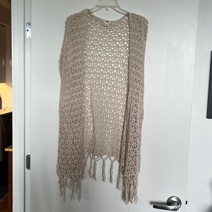 Crochet sleeveless cardigan size M